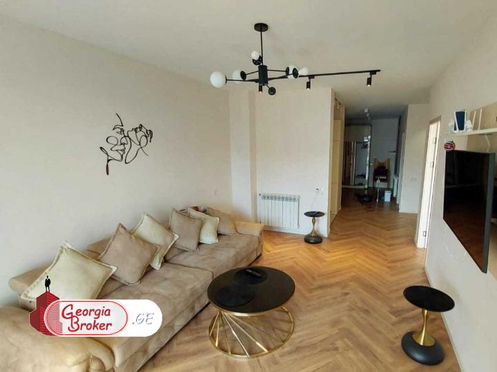 nearly repaired 3-room apartment for sale